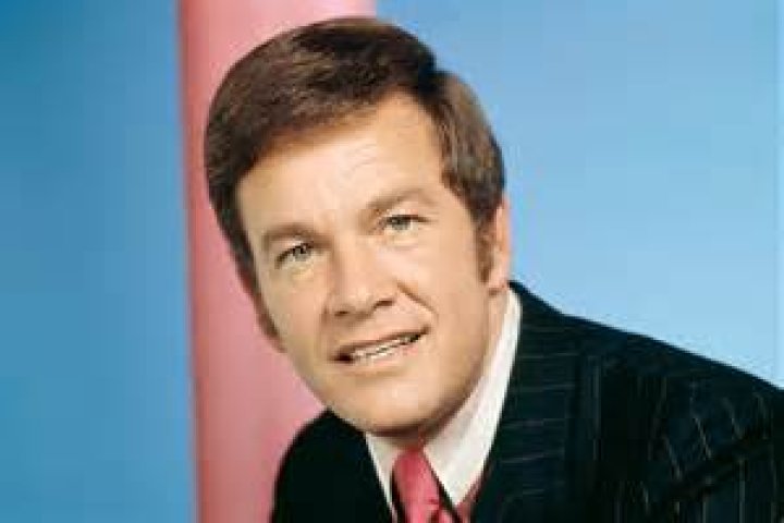 Wink Martindale (Game Show Host) - Age, Birthday, Bio, Facts, Family, Net Worth, Height & More