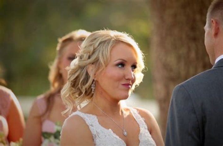 IncredibleWoman Stabbed 32 Times Gets Engaged to EMT Who Helped Save Her Life!