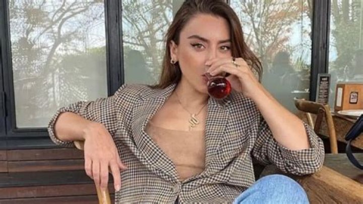 Yagmur Sarioglu (Pilot) - Age, Birthday, Bio, Facts, Family, Net Worth, Height & More