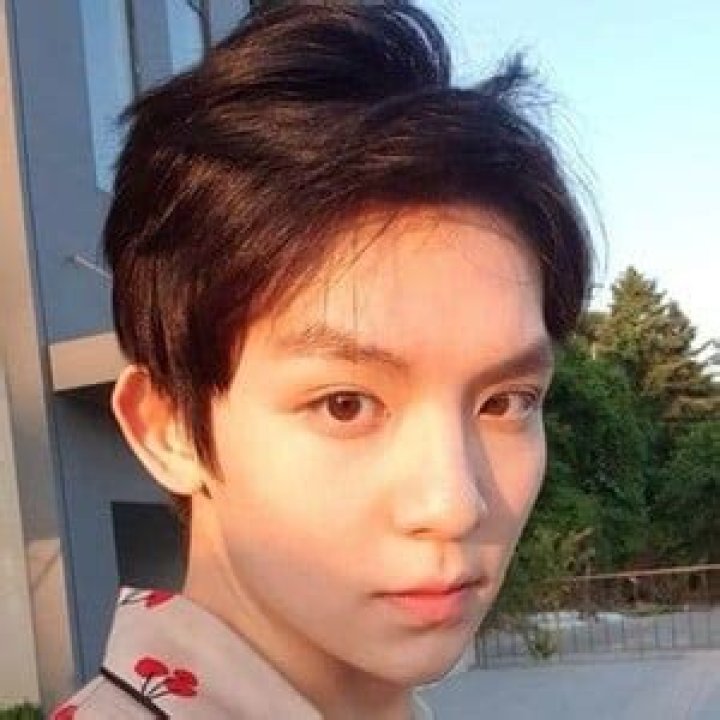 Yoo Chang Hyun (Pop Singer) - Age, Birthday, Bio, Facts, Family, Net Worth, Height & More