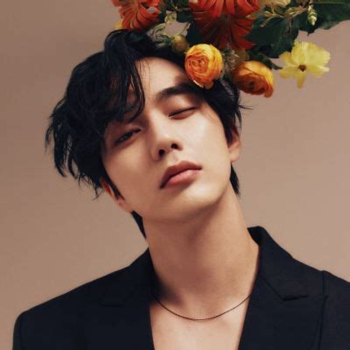 
Yoo Seung-Ho Is Rumored To Be The Main Lead Actor In A New Webtoon Drama 