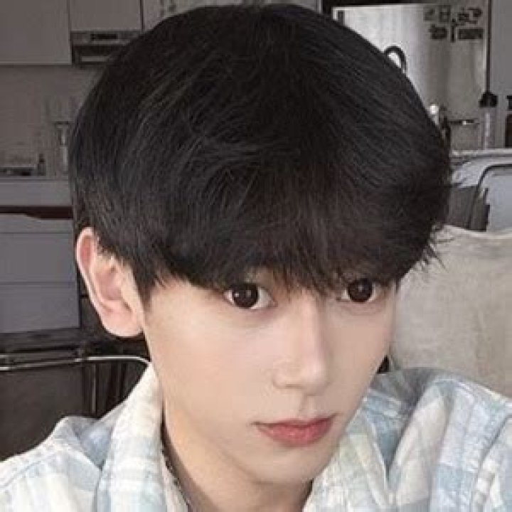 Yos Wiranata (YouTube Star) - Age, Birthday, Bio, Facts, Family, Net Worth, Height & More