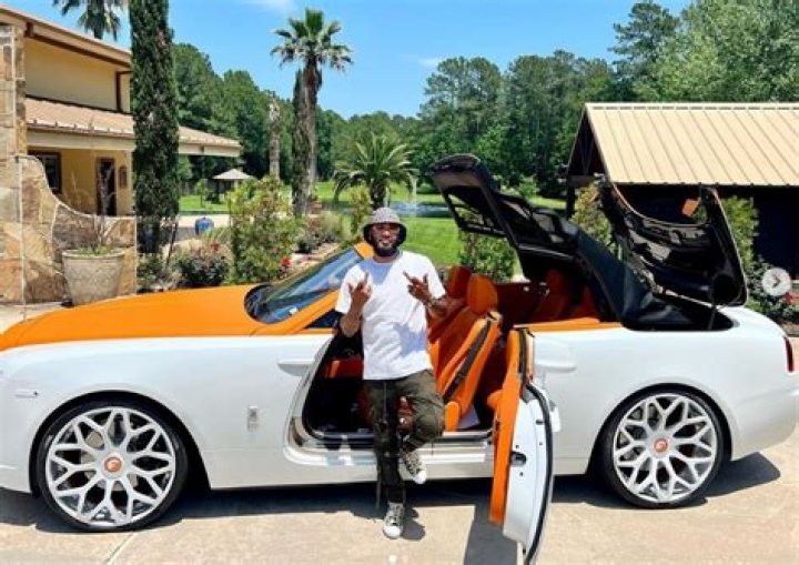 Young Lace (Rapper) - Age, Birthday, Bio, Facts, Family, Net Worth, Height & More