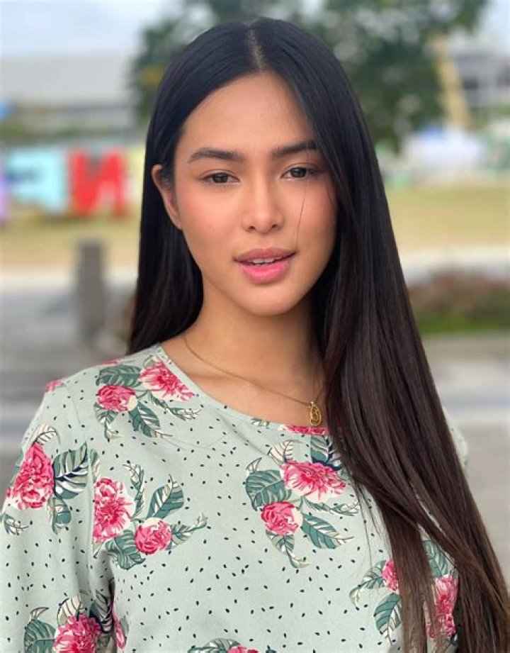 Yuki Takahashi (Instagram Star) - Age, Birthday, Bio, Facts, Family, Net Worth, Height & More