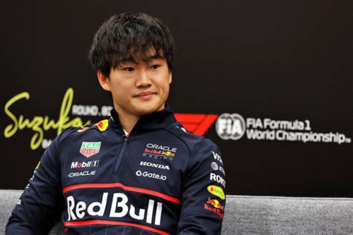 Yuki Tsunoda Biography, Age, Height, Wife, Net Worth, Family